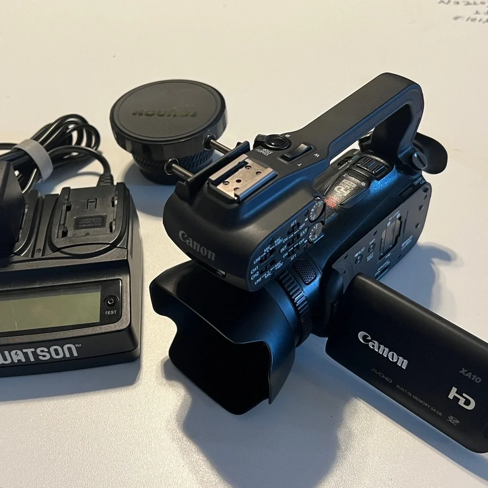 Canon xa10 Black Video Camera Set with Accessories